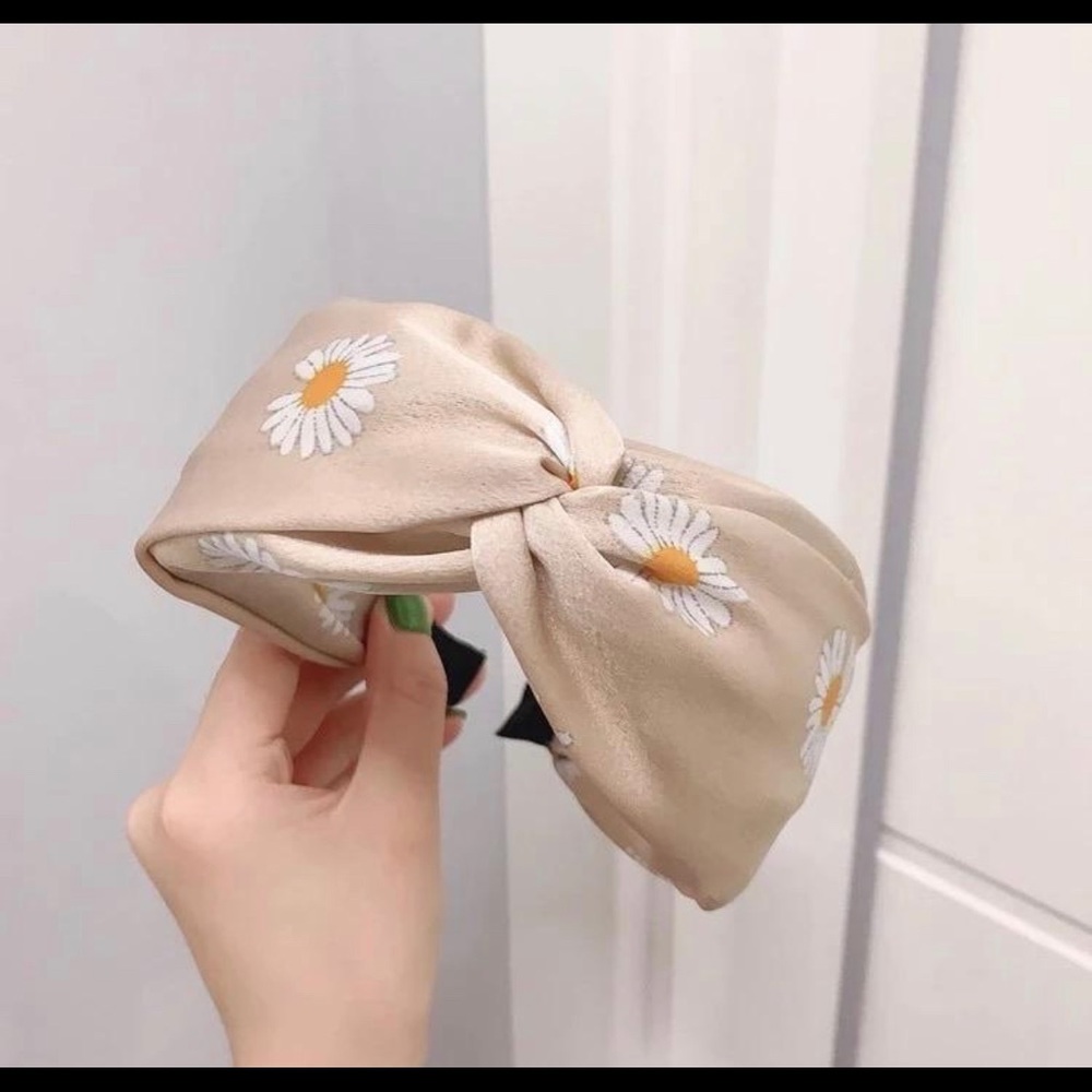Daisy Headband